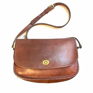 ✨✨SOLD✨Vintage 80’s Coach Leather Crossbody Bag